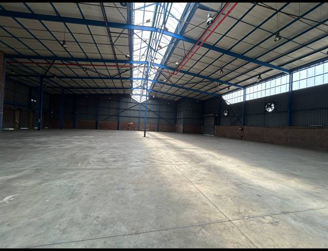 2,170M² WAREHOUSE TO LET IN SPARTAN